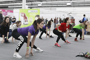 Самая долгая планка, новые рекорды, спортивные тренировки и соревнования: как пермяки встретили фестиваль ЗОЖ